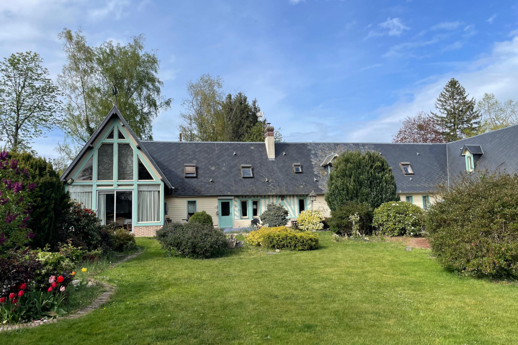 Extérieur de la chambre d’hôtes Eure du Repos à Bernay